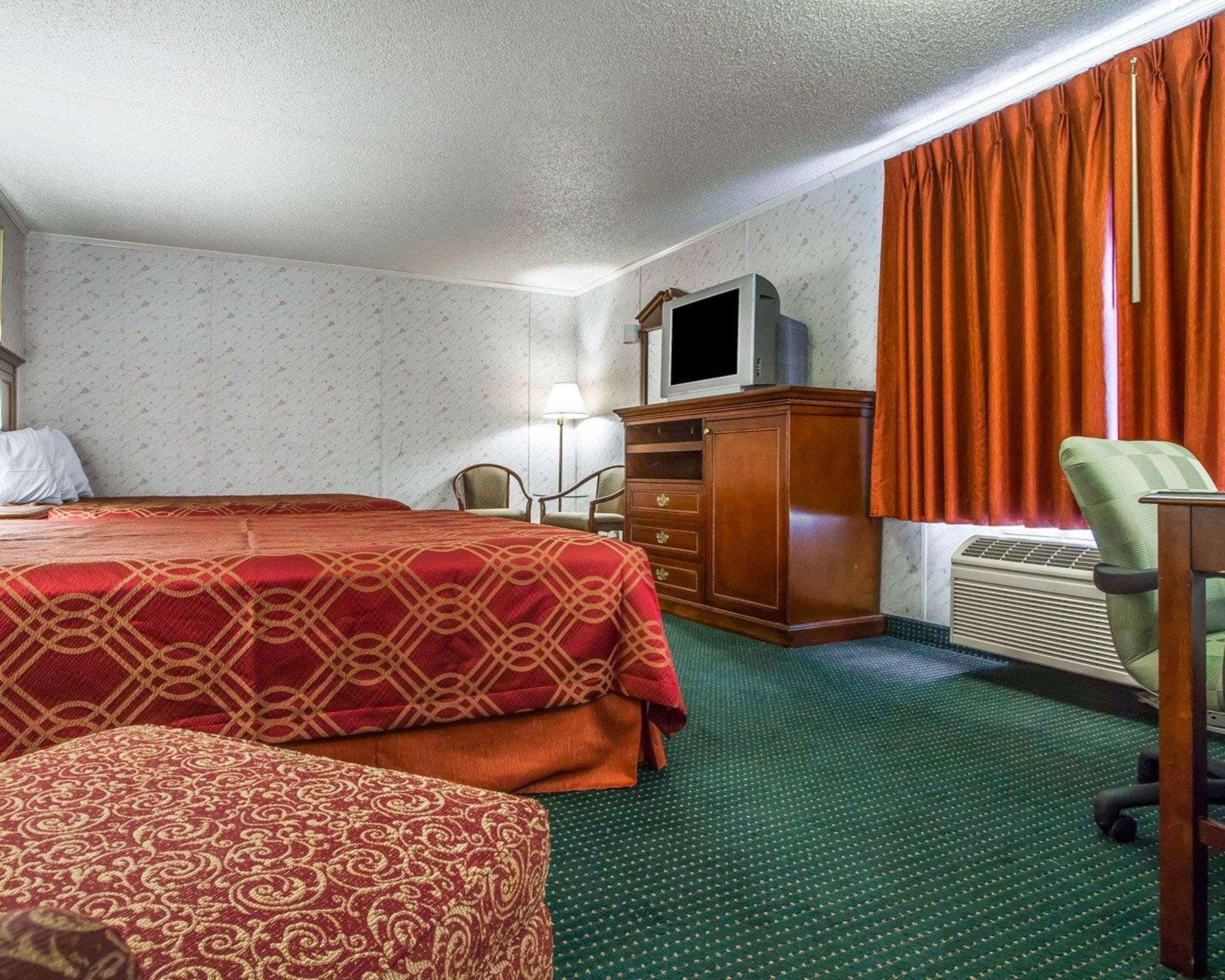 Rodeway Inn & Suites Brunswick Near Hwy 1 Zewnętrze zdjęcie