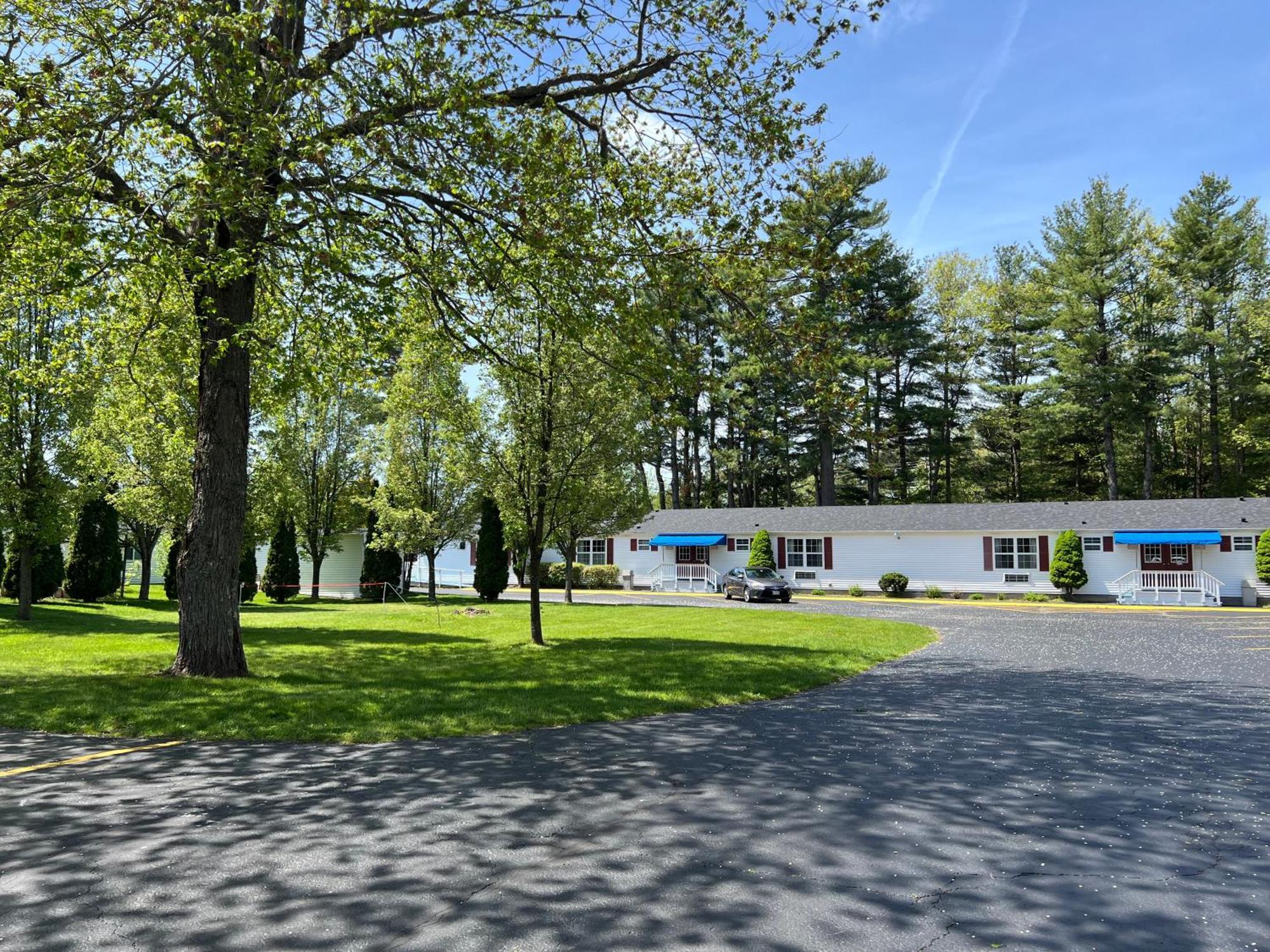 Rodeway Inn & Suites Brunswick Near Hwy 1 Zewnętrze zdjęcie